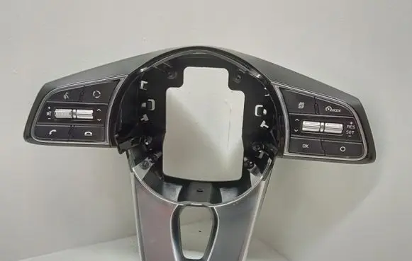 Steering wheel buttons/switches