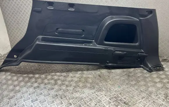 SsangYong Rexton Tailgate/trunk side cover trim 