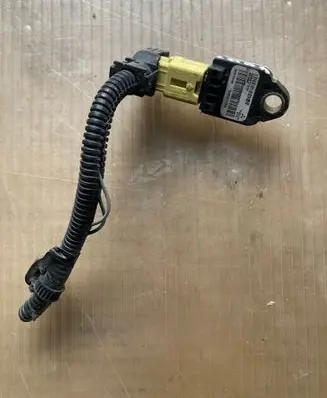 Peugeot 4007 Airbag deployment crash/impact sensor 8651A002 TBYME3617Y3345