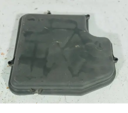 Volkswagen PASSAT B5 Fuse box cover 8D1907613A