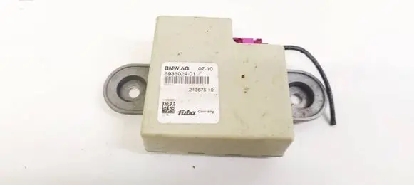 BMW 5 E60 E61 Antenna control unit 693502401 6935024-01
