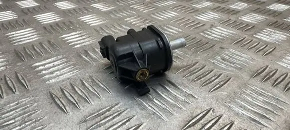 Toyota RAV 4 (XA40) Turbo solenoid valve 9091012276 1362007010