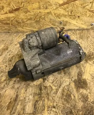 Peugeot 308 Starter motor
