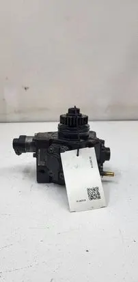 Nissan Qashqai Fuel injection high pressure pump 167002972R 0445010250 8201045496
