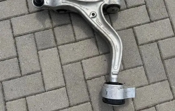 Porsche Panamera (971) Front control arm 971407151AA 971407121F