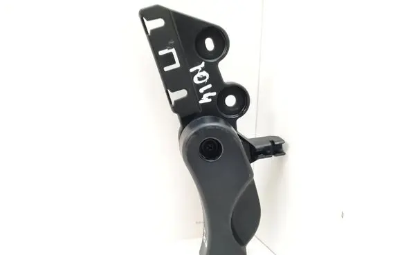 BMW 1 F20 F21 Engine bonnet (hood) release handle 7221913