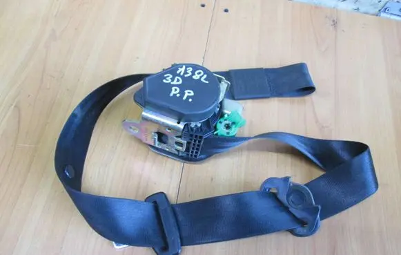Audi A3 S3 8L Front seatbelt 8L3857706A