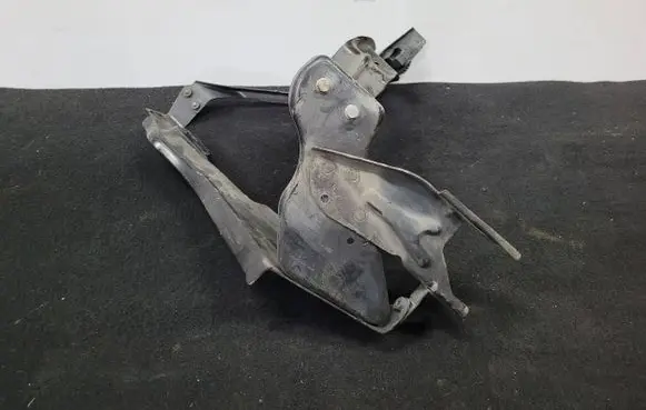 Mercedes-Benz C W204 Headlight/headlamp mounting bracket A2046200291 PP2046260