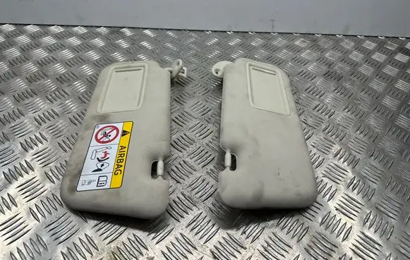 Lexus CT 200H Sun visor