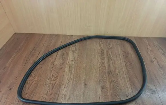 BMW 3 F30 F35 F31 Front door rubber seal 51727303968