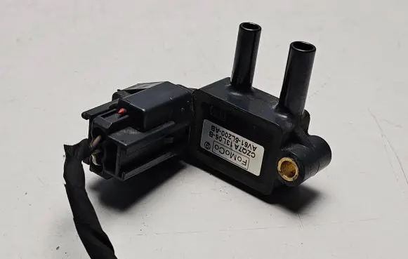 Ford Mondeo MK IV Exhaust gas pressure sensor AV615L200AB CZQ7A13L06B