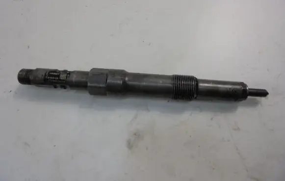 Ford Mondeo Mk III Fuel injector 4S7Q9K546BD