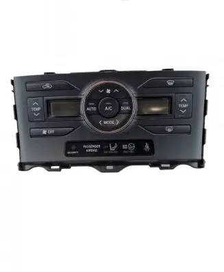 Toyota Auris 150 Climate control unit 5590002301