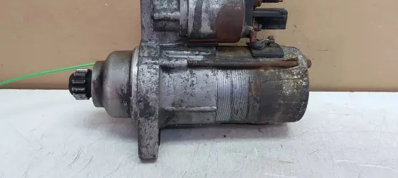 Volkswagen PASSAT B6 Starter motor 02M911023N