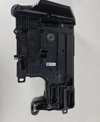 Tesla Model 3 Central body control module 1567455-02-D