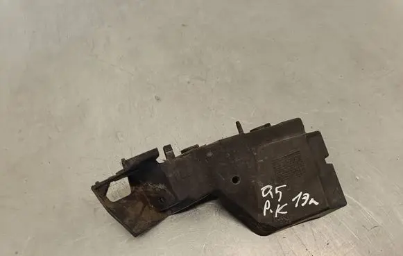 Audi Q5 SQ5 8R Front bumper mounting bracket 8R0807283C