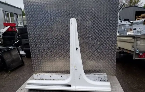 Peugeot Expert Pillar (middle) 
