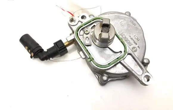 Toyota Corolla E210 E21 Vacuum pump F009A10018