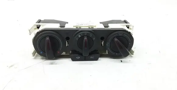 Seat Ibiza IV (6J,6P) Climate control unit 6J0820045