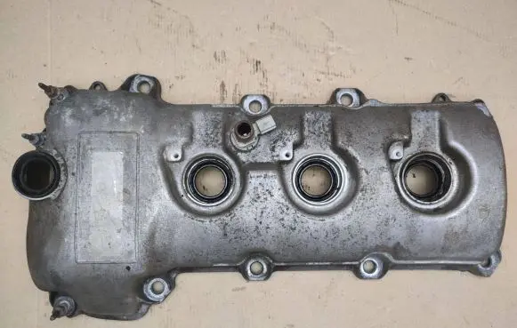 Mazda CX-9 Rocker cam cover 