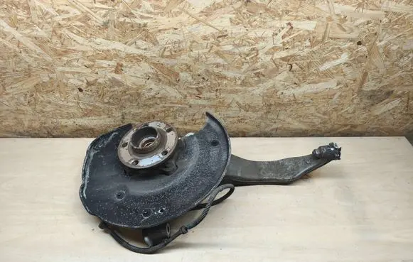 Mercedes-Benz GLC X253 C253 Front wheel hub 31682225