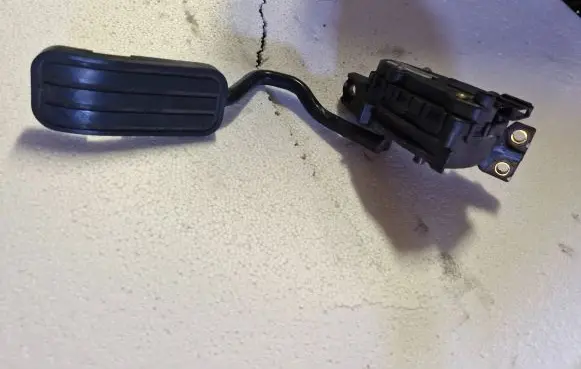 Ford Galaxy Accelerator throttle pedal 7M1721603A 98VW9F836AB 6PV00777003