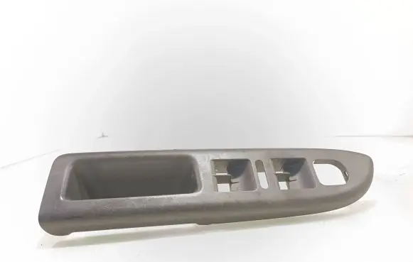 Volkswagen Golf Plus Front door window switch trim 5M1867371B