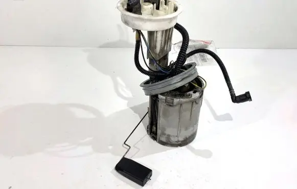 Audi A4 S4 B7 8E 8H In-tank fuel pump 8E0919050D