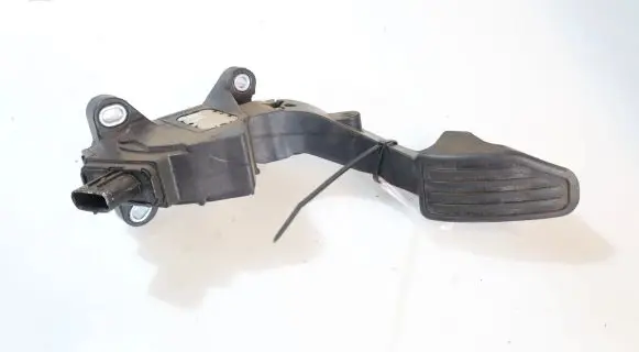 Toyota Yaris Accelerator throttle pedal