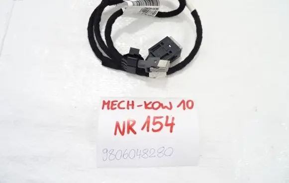 Peugeot 308 12 V Socket (front) 9806048280