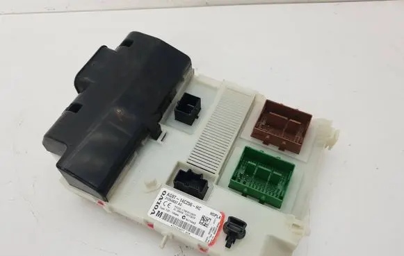 Volvo XC60 Fuse module 31254837AC AG9T14C256HC 3659AF01125TP