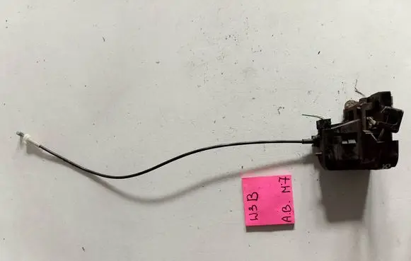Renault Megane II Rear door lock 