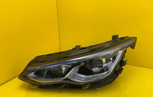 Volkswagen Golf VIII Headlight/headlamp 5H1941059M
