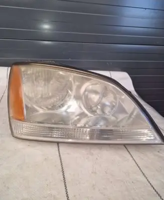 KIA Sorento Headlight/headlamp