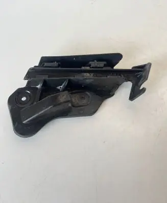 Volkswagen Golf Plus Front bumper mounting bracket 5M0807935