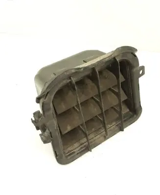 Audi A4 S4 B8 8K Quarter panel pressure vent 8K0819161B