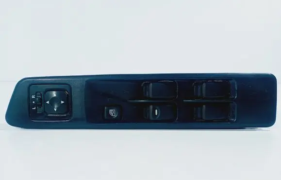 Mitsubishi Pajero Pinin Electric window control switch 6051861