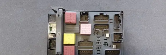 Renault Laguna II Comfort/convenience module 8200346815 2220660 8200283817