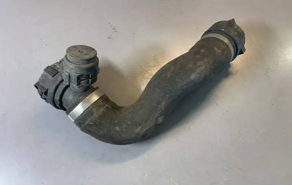 BMW X5 E70 Engine coolant pipe/hose 7808078 16185913 17127808078