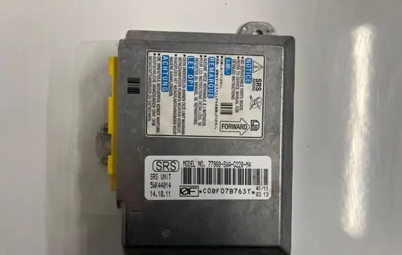 Honda CR-V Airbag control unit/module 77960SWAG220M4