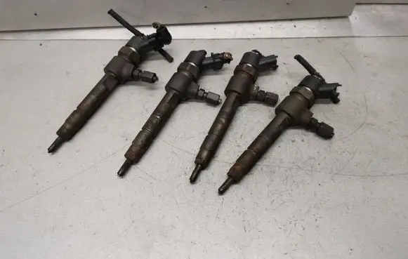 Fiat Stilo Fuel injectors set 0445110119