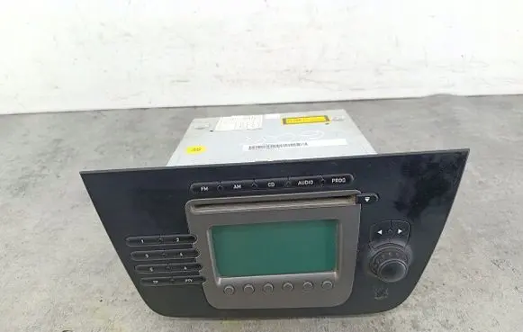 Seat Altea Radio/CD/DVD/GPS head unit 