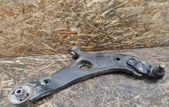 KIA Optima Front lower control arm/wishbone