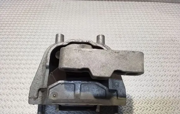 Volkswagen Caddy Engine mount bracket 1K0199262CN