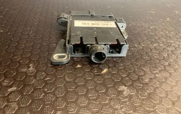 BMW 5 F10 F11 Current control relay 9153418 8872690