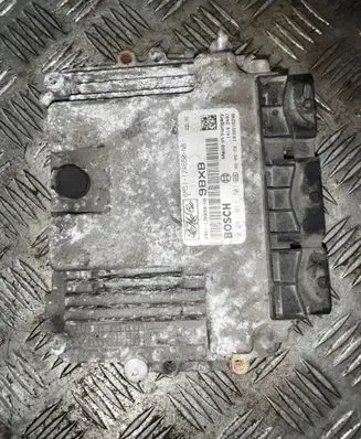 Ford Focus Engine control unit/module 6M5112A650NB 0281011701