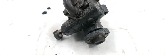 Audi A4 S4 B5 8D Power steering pump