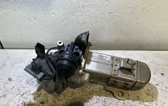 Ford Galaxy EGR valve cooler V29004027 MM111BL