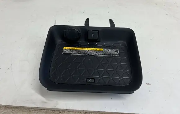 Toyota RAV 4 (XA50) Wireless charging module 861C042011