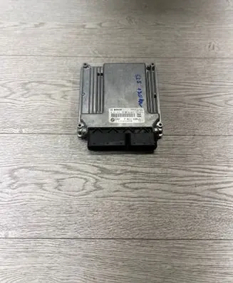 BMW 5 E60 E61 Engine control unit/module 7811898 0281012190 171072648